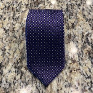 NWOT Ermenegildo Zegna 100% silk Purple Geometric Men's Tie